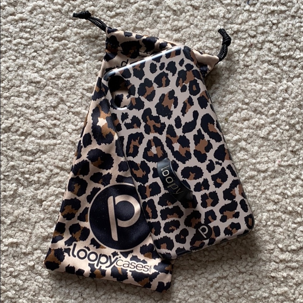 iPhone XS Max loopy case